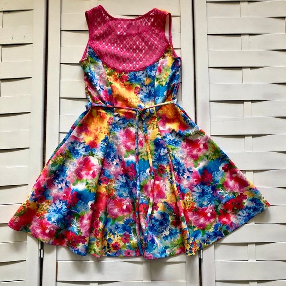 EMILY WEST GIRLS FLORAL FIT & FLARE DRESS - Picture 4 of 7